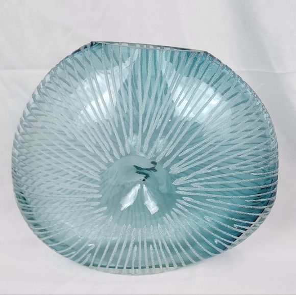 Unique blue asymmetrical sunburst vase - Picture 4 of 9